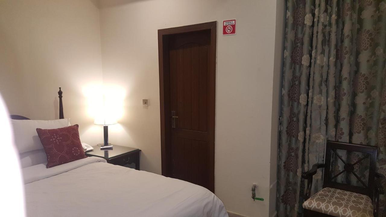 Zaib Guest House E-11 Islamabad Eksteriør bilde